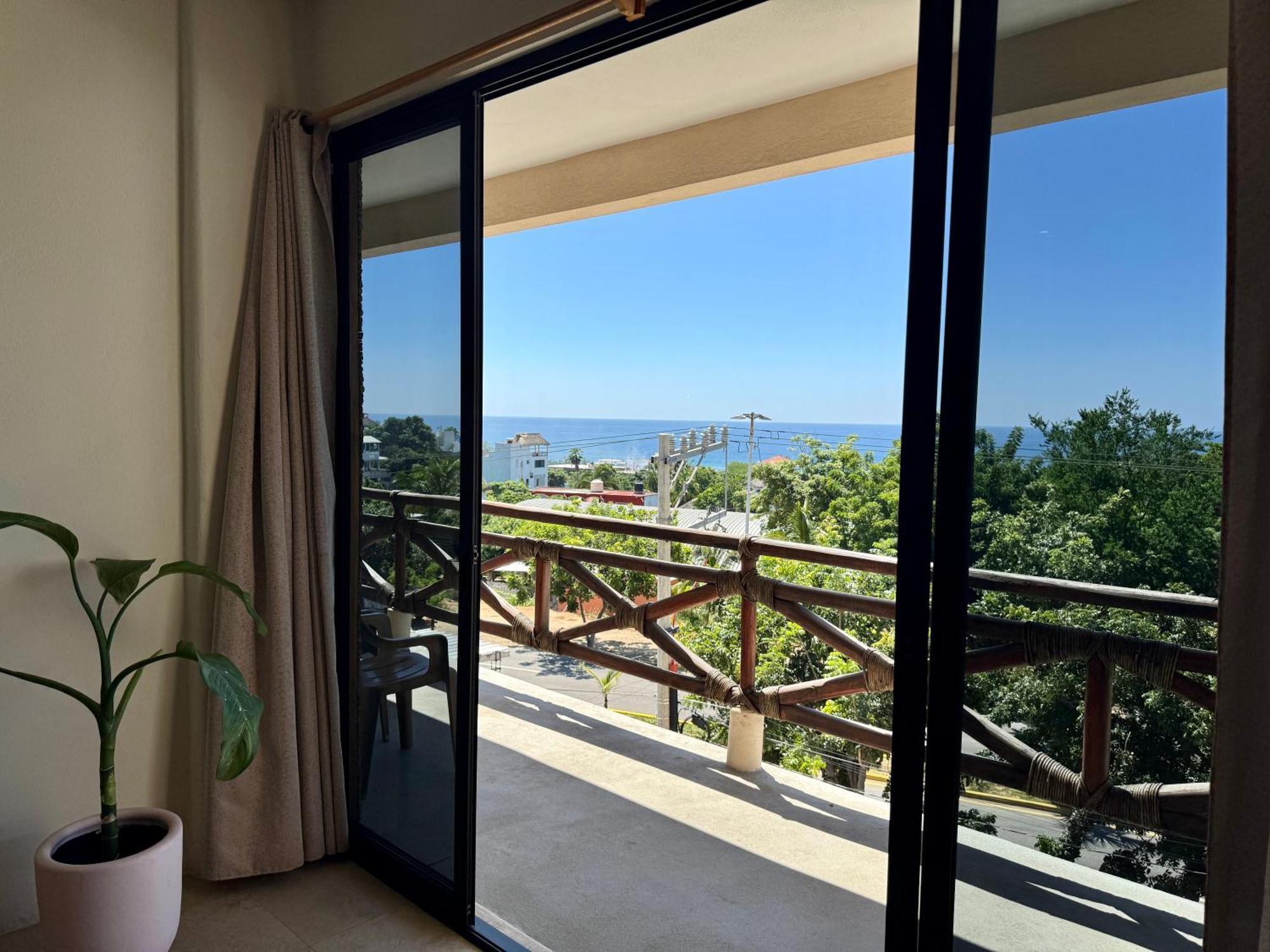Casa Zianda - Amplios Apartamentos Con Vista Al Mar - A 7 Minutos Caminando De Playa Zicatela Brisas de Zicatela Ngoại thất bức ảnh